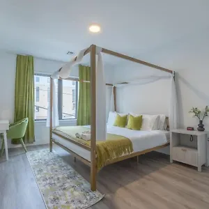 https://beauty-near-american-dream-ewr-free-parking-2-king-bedsw-d.us-newyorkcity.com